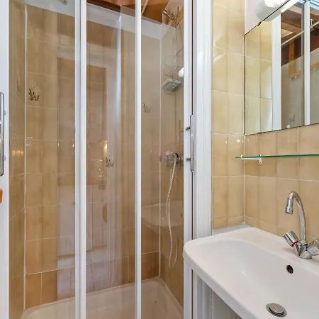 Studio Cabin For 4 * Agde